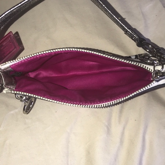 Coach wristlet/clutch - Picture 2 of 4